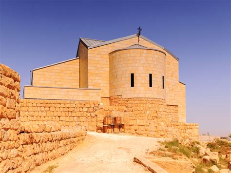 Madaba, Jordan: Meander Over to the Mosaic Masterpieces