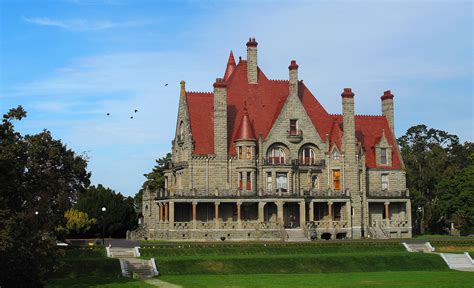 Craigdarroch Castle - National Historic Site - National Trust for Canada