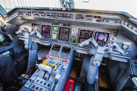 Embraer Rj145 Cockpit