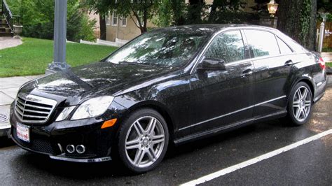 2009 Mercedes-Benz E550 Base 4dr All-wheel Drive 4MATIC Sedan 5-spd ...