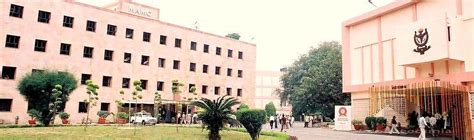 Maulana Azad Medical College (MAMC): Courses, Fees, Admission, Cut Off, Placement