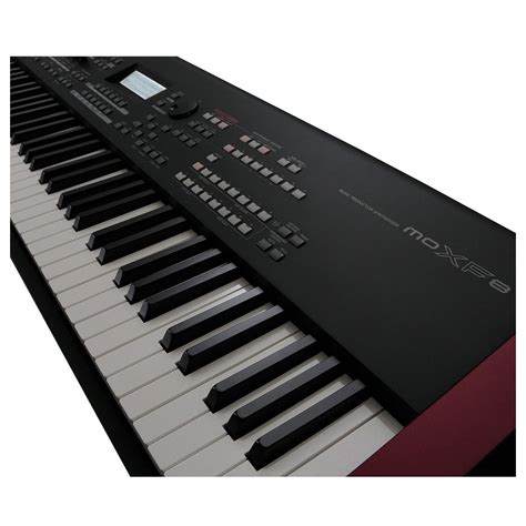 Yamaha MOXF8 Synthesizer Keyboard at Gear4music