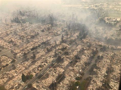 Before and after photos of neighborhood destroyed by wildfire in Santa ...