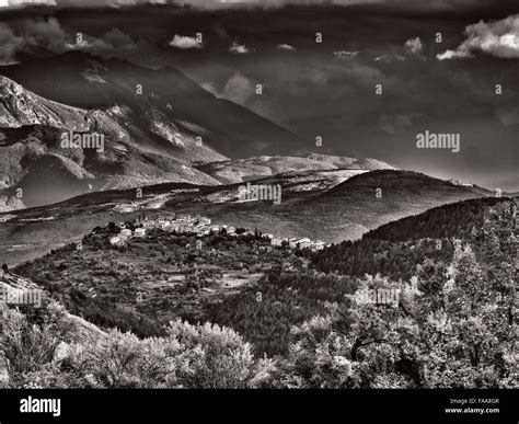 Town of Carapelle Calvisio in Abruzzo, Italy Stock Photo - Alamy