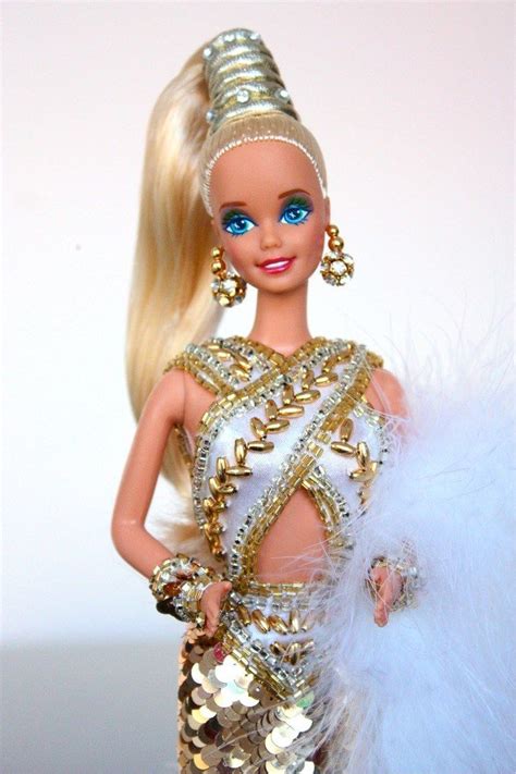 Bob Mackie Gold Barbie #1 - 1990 | Vintage barbie dolls, Barbie, Barbie ...