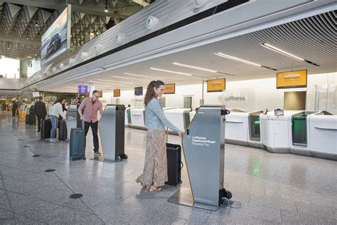 Lufthansa Group Introduces New Baggage Drop-off Counters at Frankfurt Airport