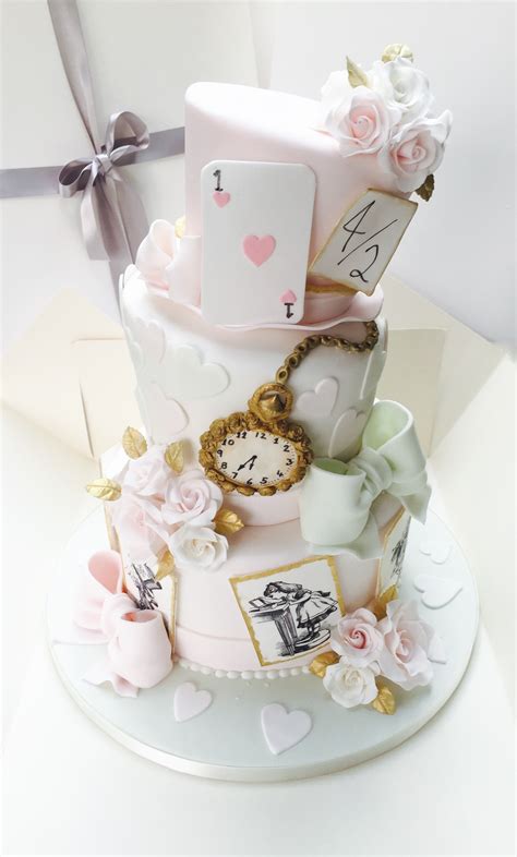 Alice in Wonderland Cakes! - Hall of Cakes