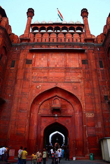 Lahori-Gate: Explore the Red Fort in Old Delhi, India