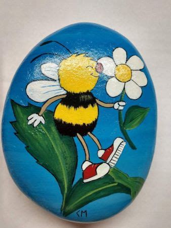 19 Bumble Bee Painted Rocks to Keep Busy - Cool Kids Crafts