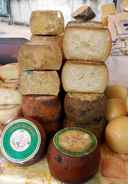 Formaggio - An Introduction to the Many Varieties of Italian Cheese