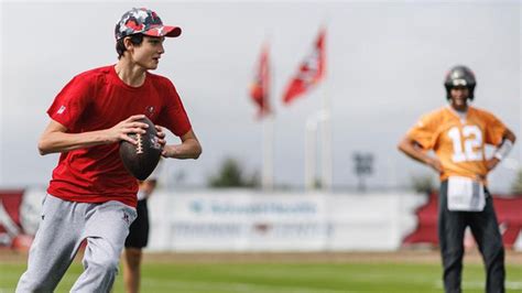 Tom Brady's Son Plays QB At Bucs Practice, Dad Loves It