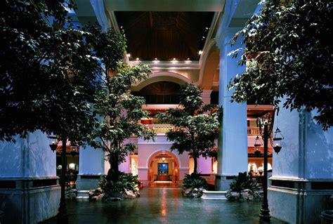 Grand Hyatt Erawan Bangkok Hotel - Deals, Photos & Reviews