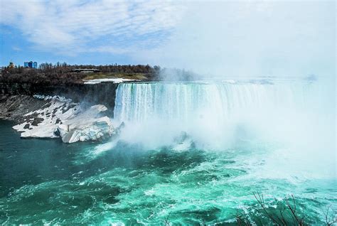 Niagara Falls scenery in winter Photograph by Carl Ning