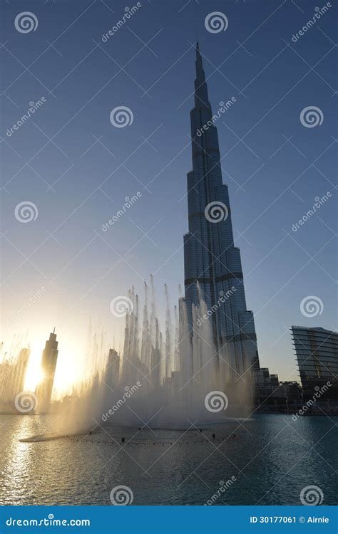 Sunset at Burj Khalifa stock image. Image of water, landmark - 30177061