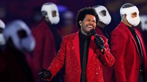 The Weeknd Lights Up the Super Bowl Halftime Show With Explosive Performance – NBC New York