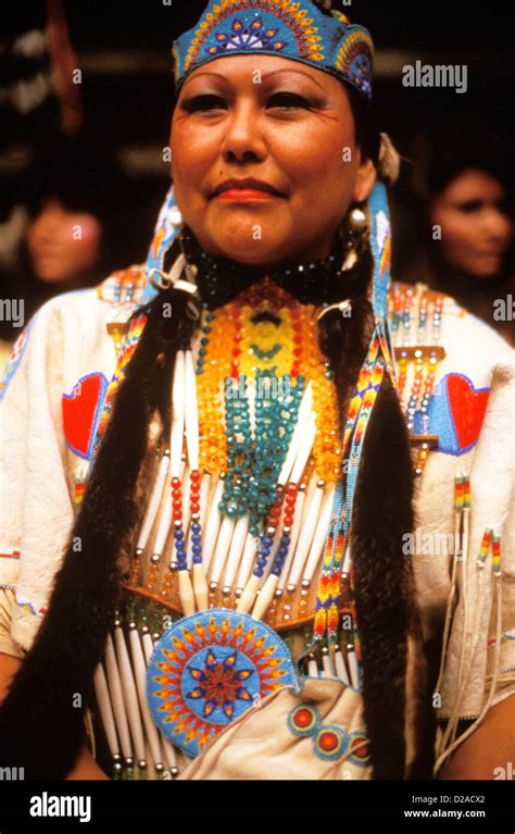 Oklahoma, Oklahoma City. Native American Dancer At Red Earth Festival Stock Photo - Alamy