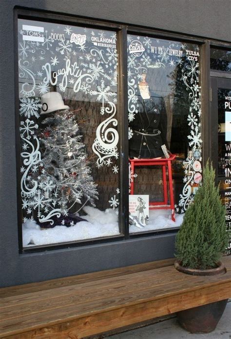 26 Exclusive Christmas Window Decoration Ideas : Page 26 of 26 : Creative Vision Design ...