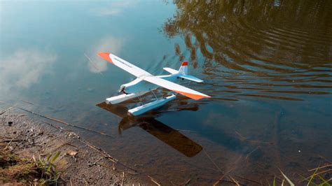 How to make floats or pontoons for RC airplanes | joyplanes