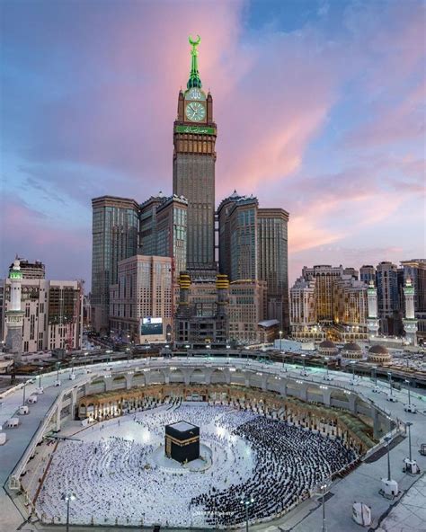 Pin on Islam | Beautiful mosques, Mecca wallpaper, Ferry building san ...