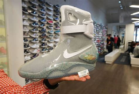 Será Enumerar pánico tenis nike marty mcfly precio sesión simpático Chelín