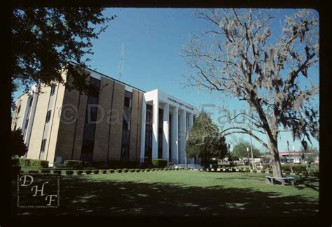 Calhoun County Courthouse - Courthouses of Florida