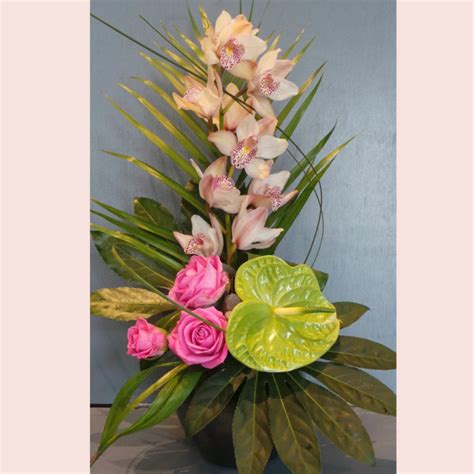 Flower Arrangements in Canterbury – Contemporary Flowers | Canterbury Florists | Bouquets for ...