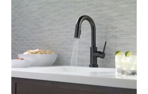 Trinsic® Kitchen Collection | Delta Faucet