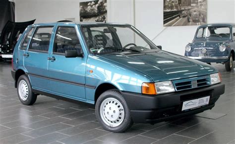 Este Fiat Uno de 1996 está a la venta con apenas ¡900 kms de recorrido!