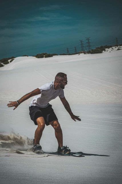 Cape Town: Atlantis Dunes Sandboarding Experience