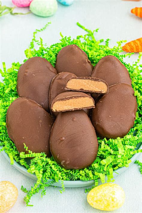 Homemade Reese's Peanut Butter Eggs - Easy Dessert Recipes