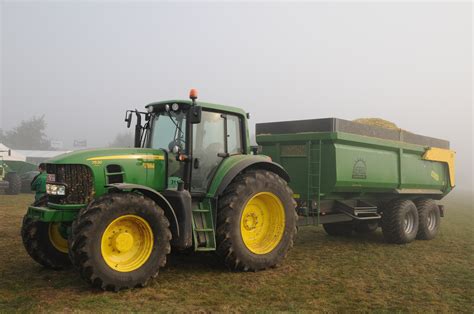 File:John Deere 7530 Premium.jpg - Wikimedia Commons