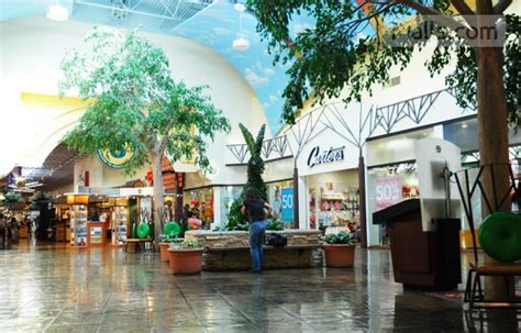 Arizona Mills - Super regional mall in Phoenix, Arizona, USA - Malls.Com