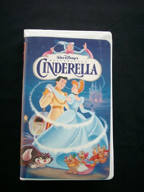 Disney Classic: Cinderella (VHS, 1995, Masterpiece Edition, Clamshell) | Disney, Disney classics ...