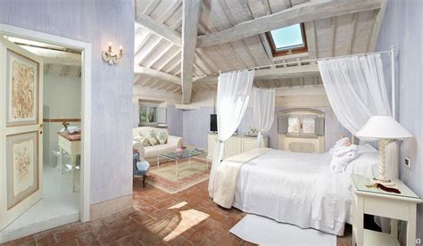 Cortona hotel Villa di Piazzano 2013 - Suite | Interior, Furniture, Home