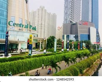 Central Park Mall West Jakarta Indonesia Stock Photo 1248542593 ...