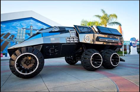 This Futuristic Mars Rover Looks Like an Awesome NASA Tank | Space