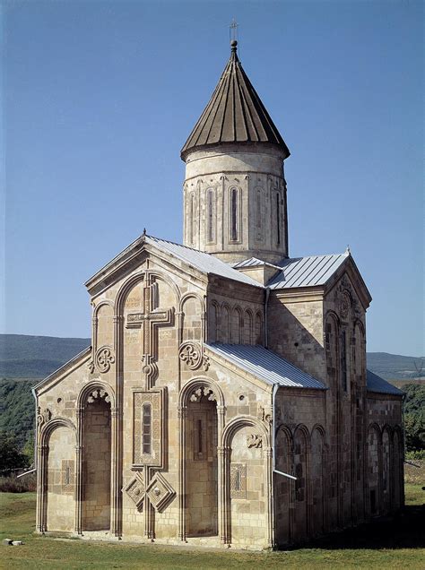 MEDIEVAL CHURCH ARCHITECTURE IN GEORGIA