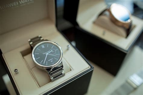 Huawei Watch Announced, Pre-Order Now Live