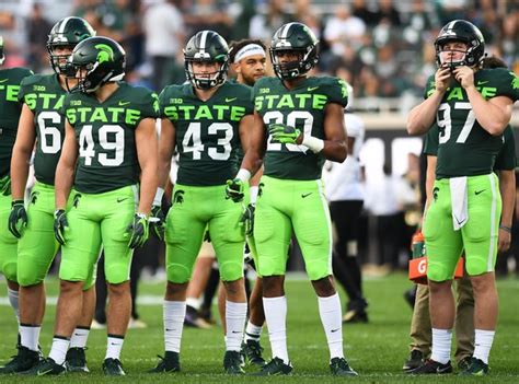 MSU football fans react to alternate uniforms