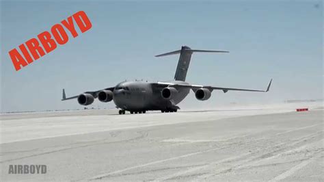 C-17 Landing White Sands - YouTube