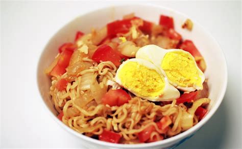 FoodiFotos: Dry ramen noodles?