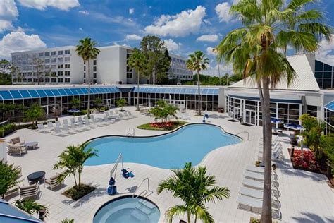 Soaking hallways/rooms oh my!! - Review of Wyndham Orlando Resort & Conference Center ...