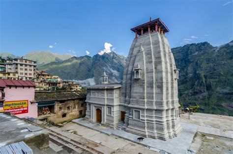 Joshimath Crisis: Worried About Badrinath Riches, Temple Committee Bans ...