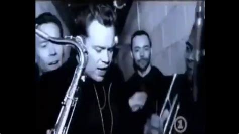 UB40 - Can't Help Falling In Love (Radio version) 1993 - YouTube