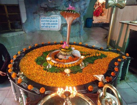 Tapkeshwar Mahadev Temple Dehradun, Facts & Timings