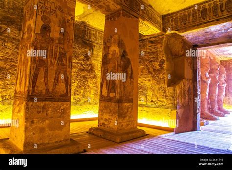 Abu Simbel Temple Interior High Resolution Stock Photography and Images ...