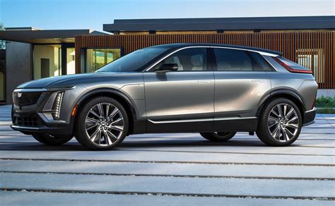 2025 Cadillac LYRIQ Luxury 4dr SUV