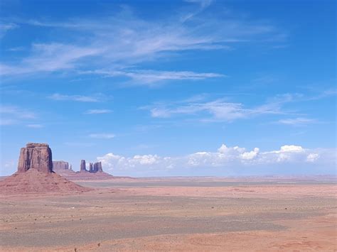 Monument Valley, Navajo nation. OC[4000x3000] : r/EarthPorn