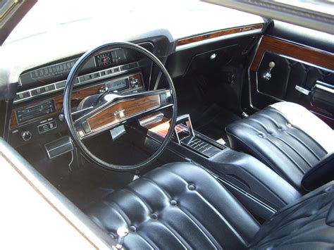 1969 Chevrolet Caprice interior with Strato Bucket seats. | Classic ...