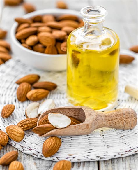 Ingredient: Almond extract @recipeland